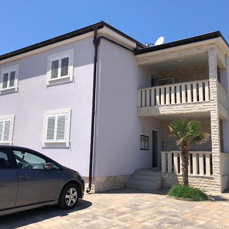 Lavanda Centar Vir Dış mekan fotoğraf